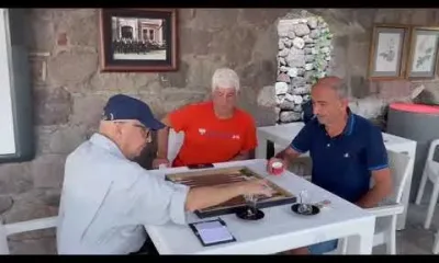 89 Yaşındaki Kanun Üstadı Erol Deran Bodrum'da Tavla Şampiyonu Oldu